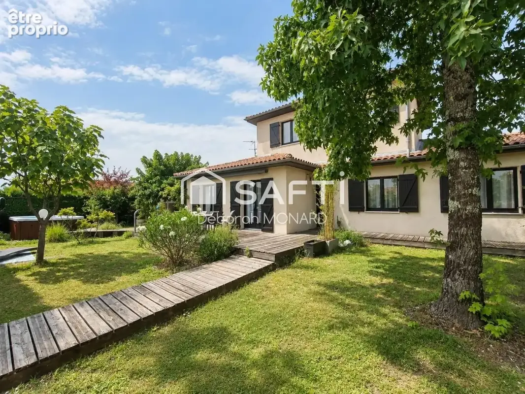 Photo 1 - Maison à SAINT-MEDARD-EN-JALLES