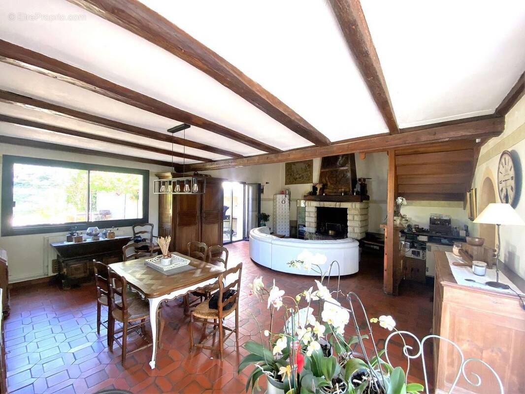 Maison à RONQUEROLLES