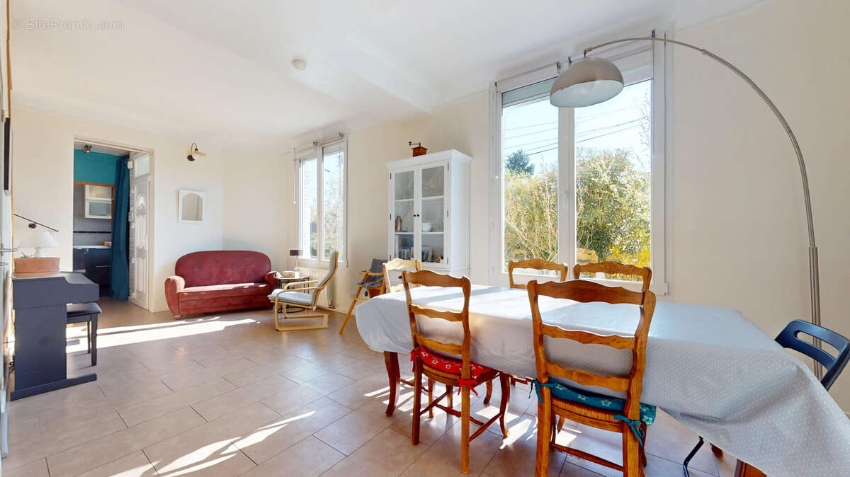 Maison à MONTIGNY-LES-CORMEILLES