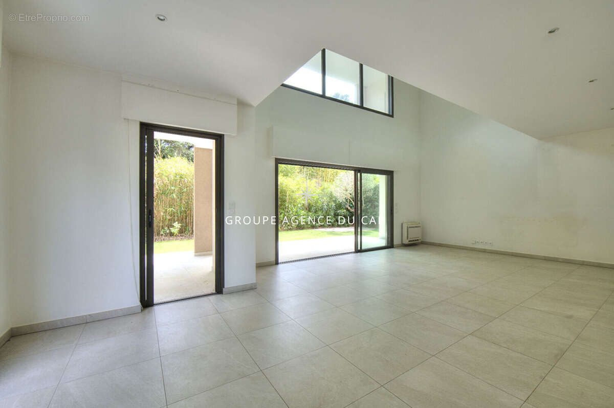 Maison à SAINT-RAPHAEL