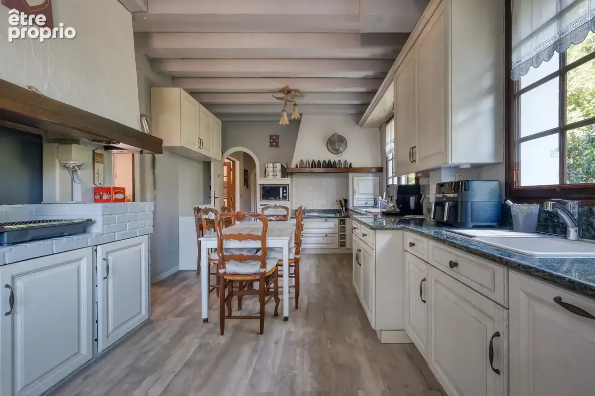 Maison à vendre 8 pièces Coeur de village VILLIERS SAINT FREDERIC - photo 7