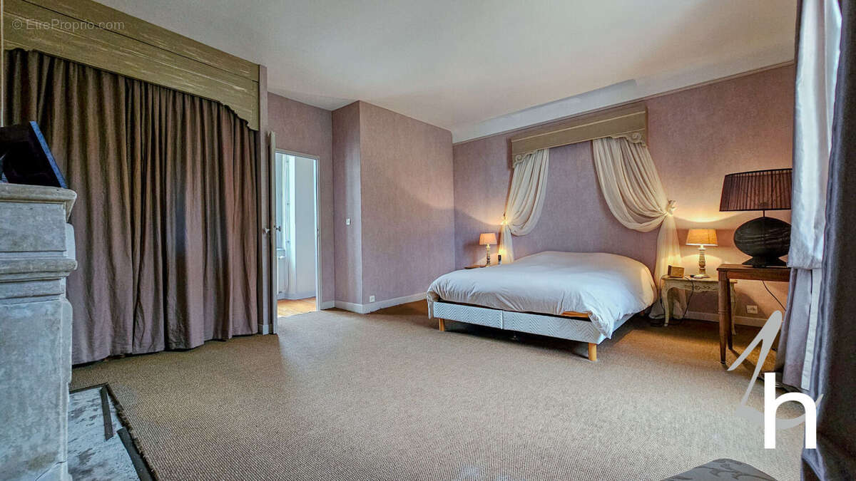 Maison à FIERVILLE-BRAY