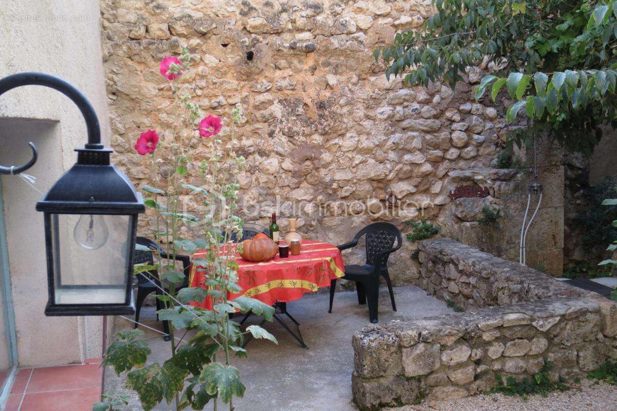 Maison à MOUSTIERS-SAINTE-MARIE