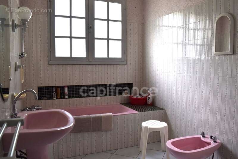 Maison à SAINT-URBAIN