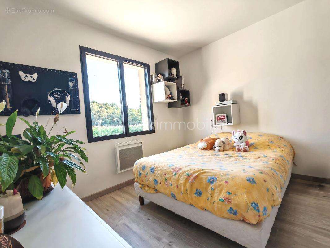 Maison de plain-pied de 2023, garage et jardin - photo 4
