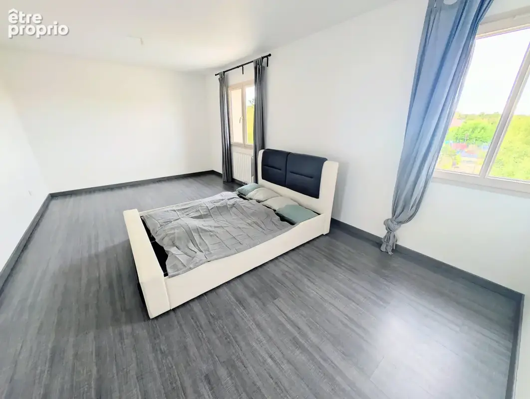 Achat Maison T6 149m2 avec garage et 4 chambres sur grand terrain - photo 9