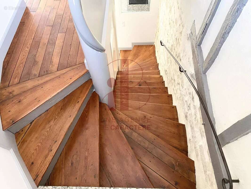 Appartement à FONTAINEBLEAU