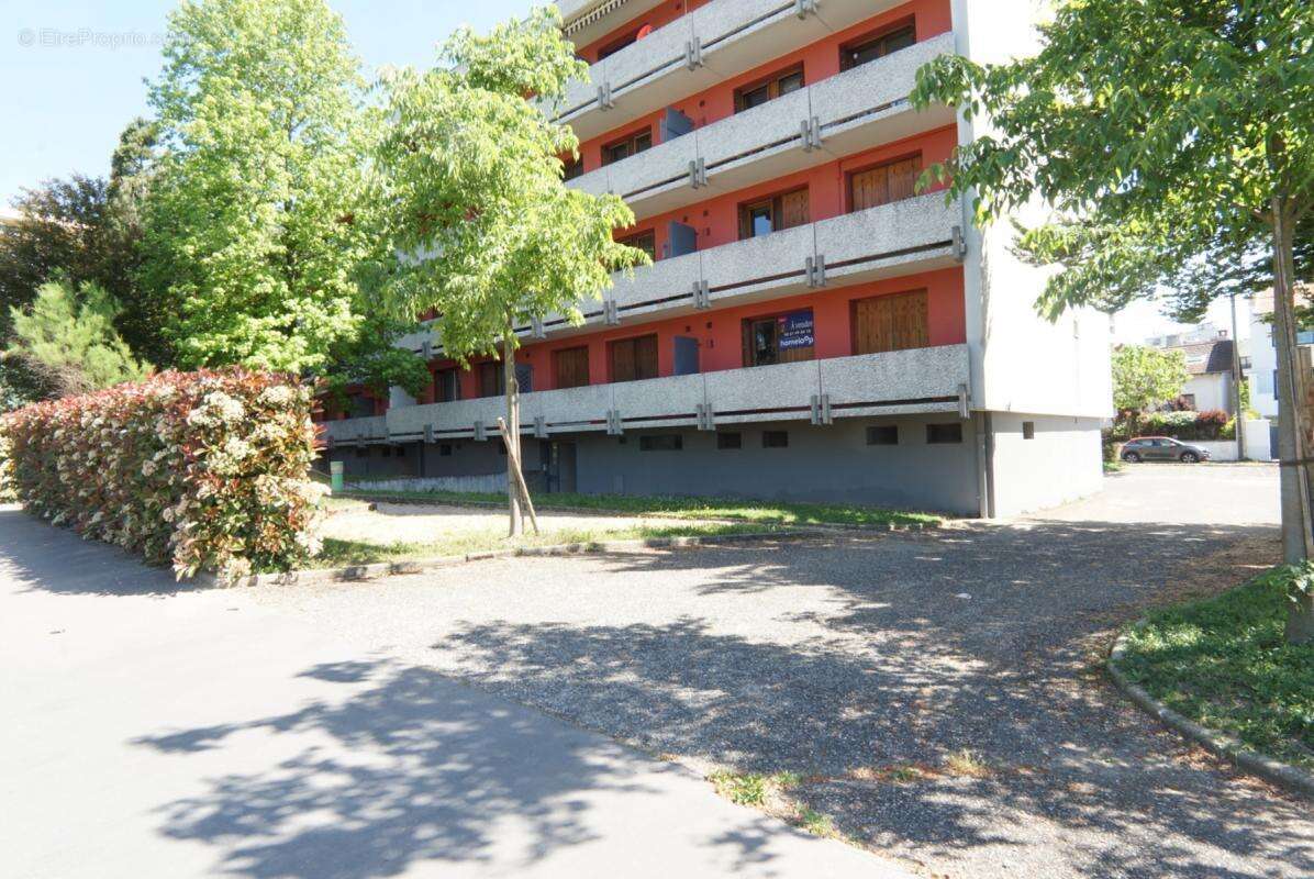 Appartement à BRON