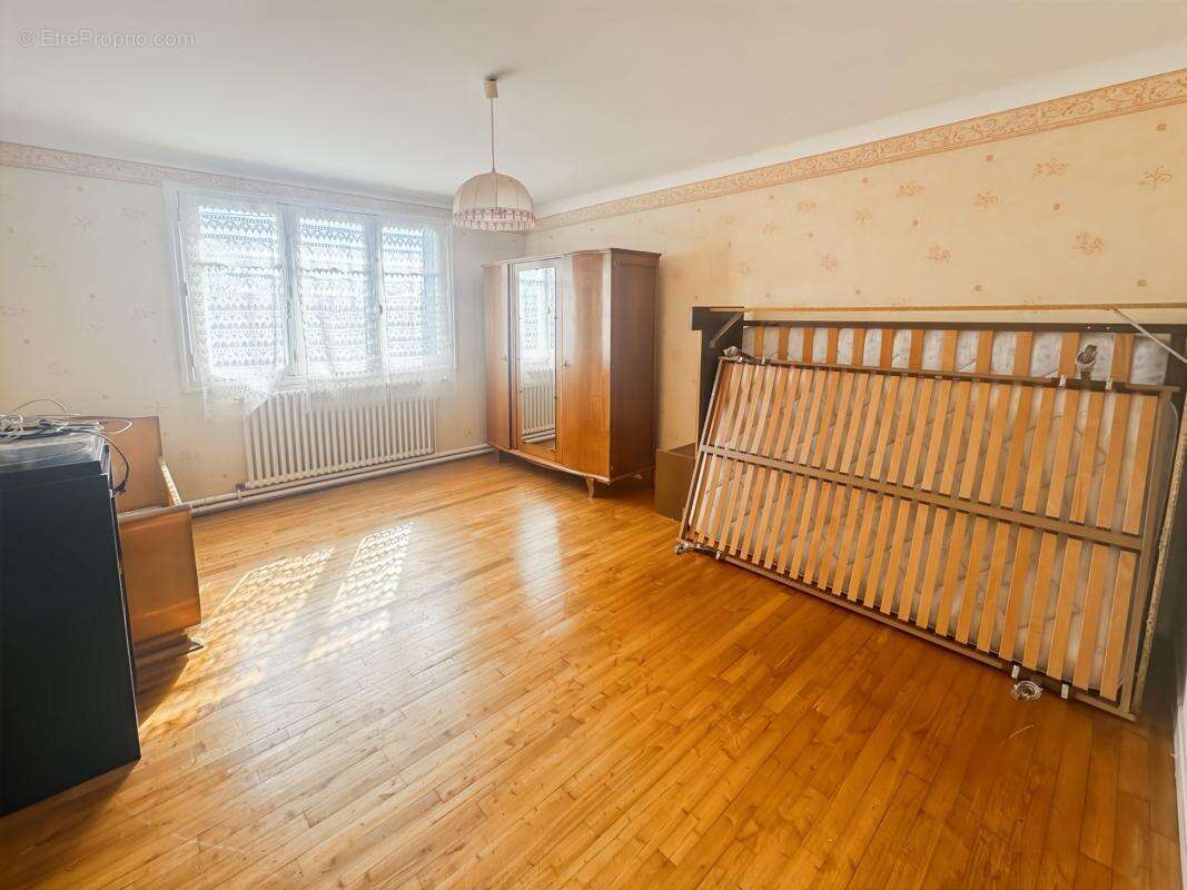 Maison à SAINT-AUBIN-DES-CHATEAUX