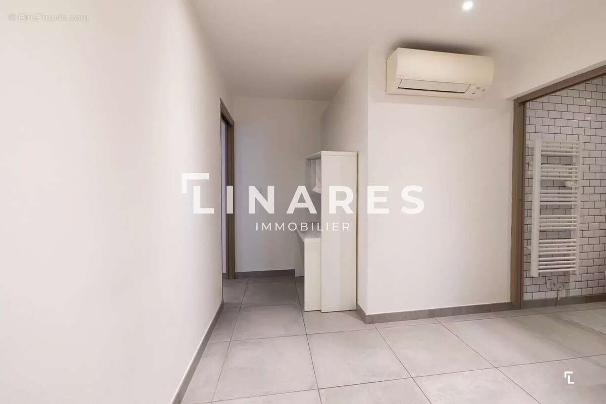 Appartement à MARSEILLE-1E