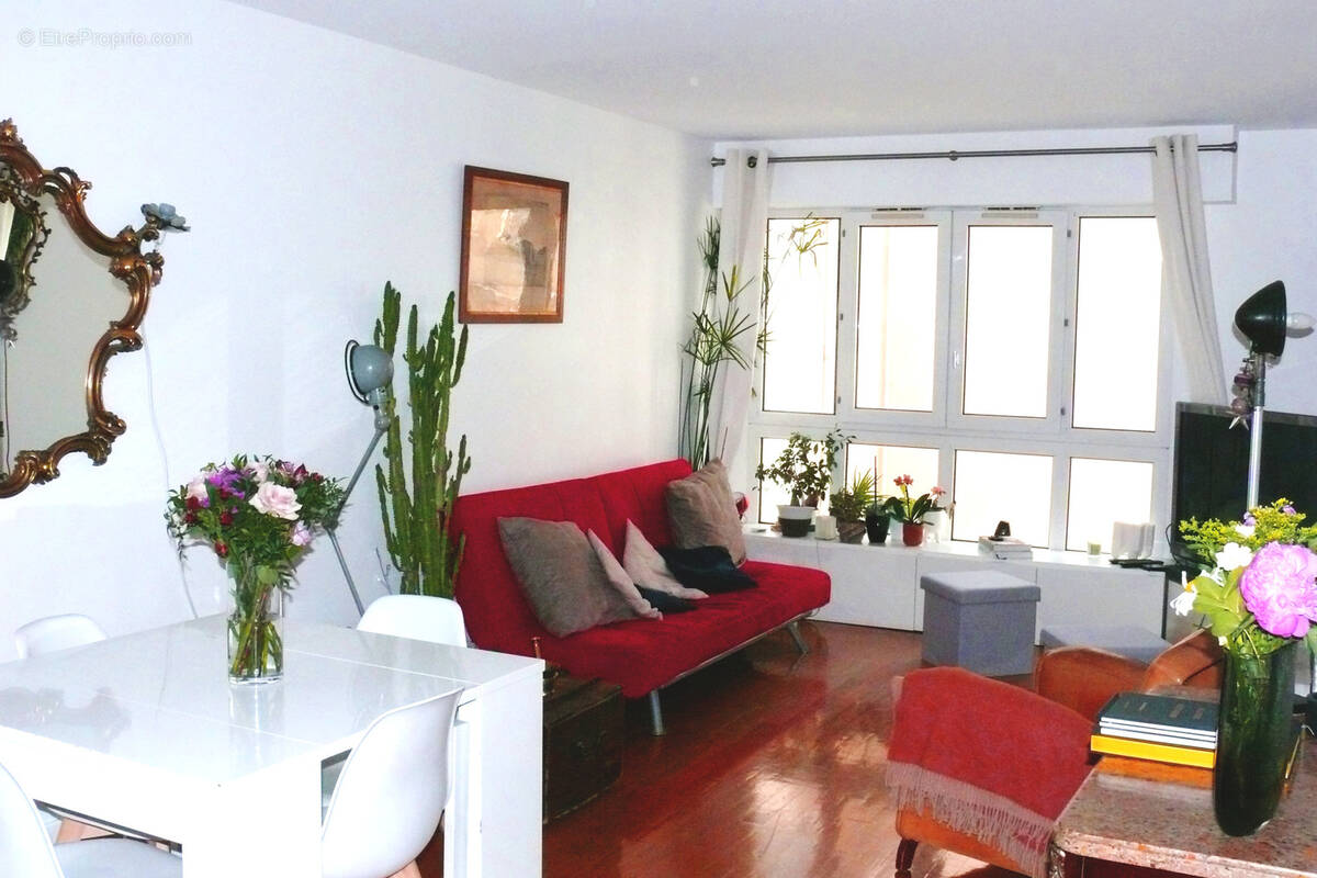 Appartement à PARIS-3E