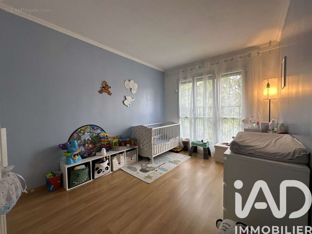 Appartement 80 m² à Villecresnes  - photo 9