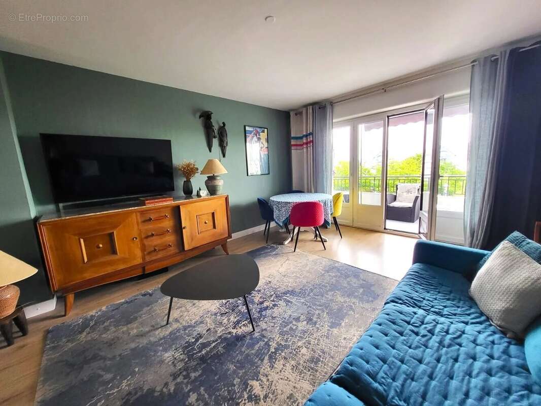 Appartement à MESQUER