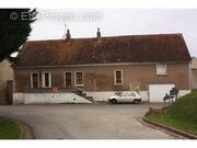 Maison à COURCERAULT