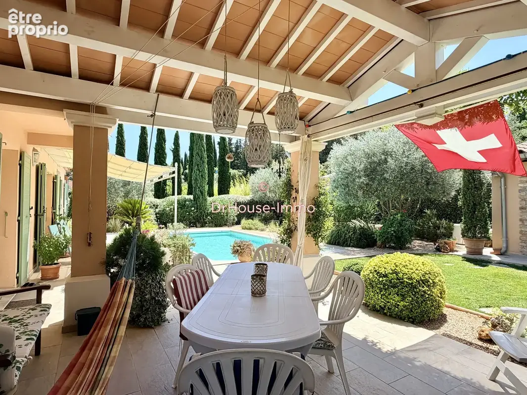 Maison 146 m² à Cotignac  - photo 17