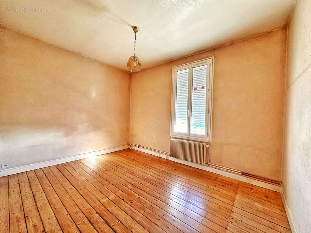 Maison à CLERMONT-FERRAND