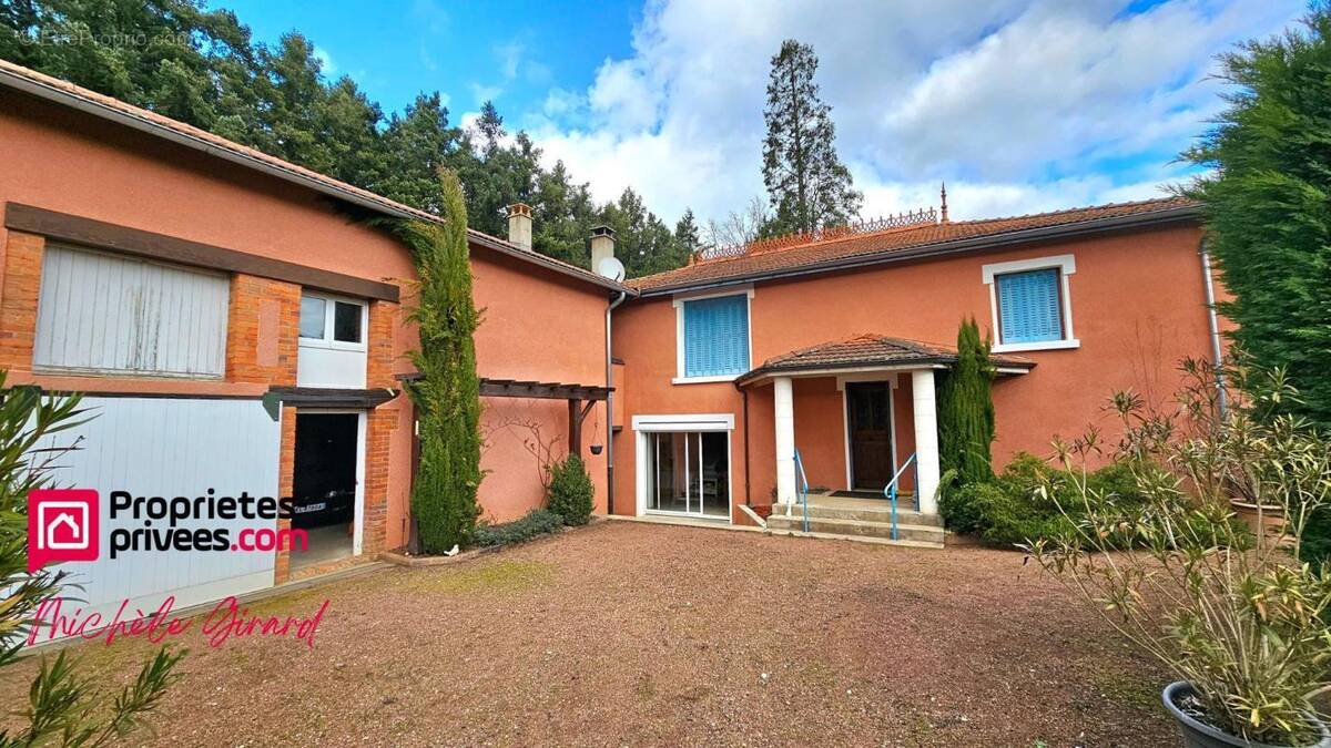 Maison à SAINT-VINCENT-DE-BOISSET