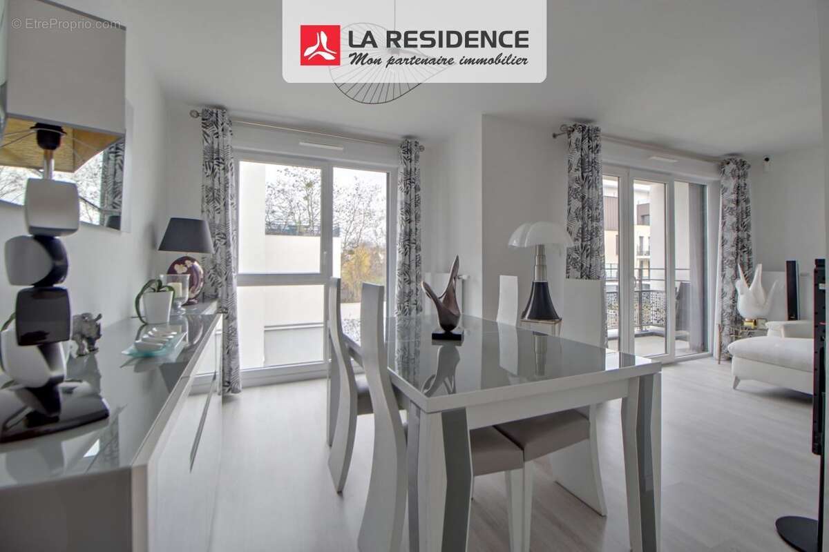 Appartement à VERNEUIL-SUR-SEINE