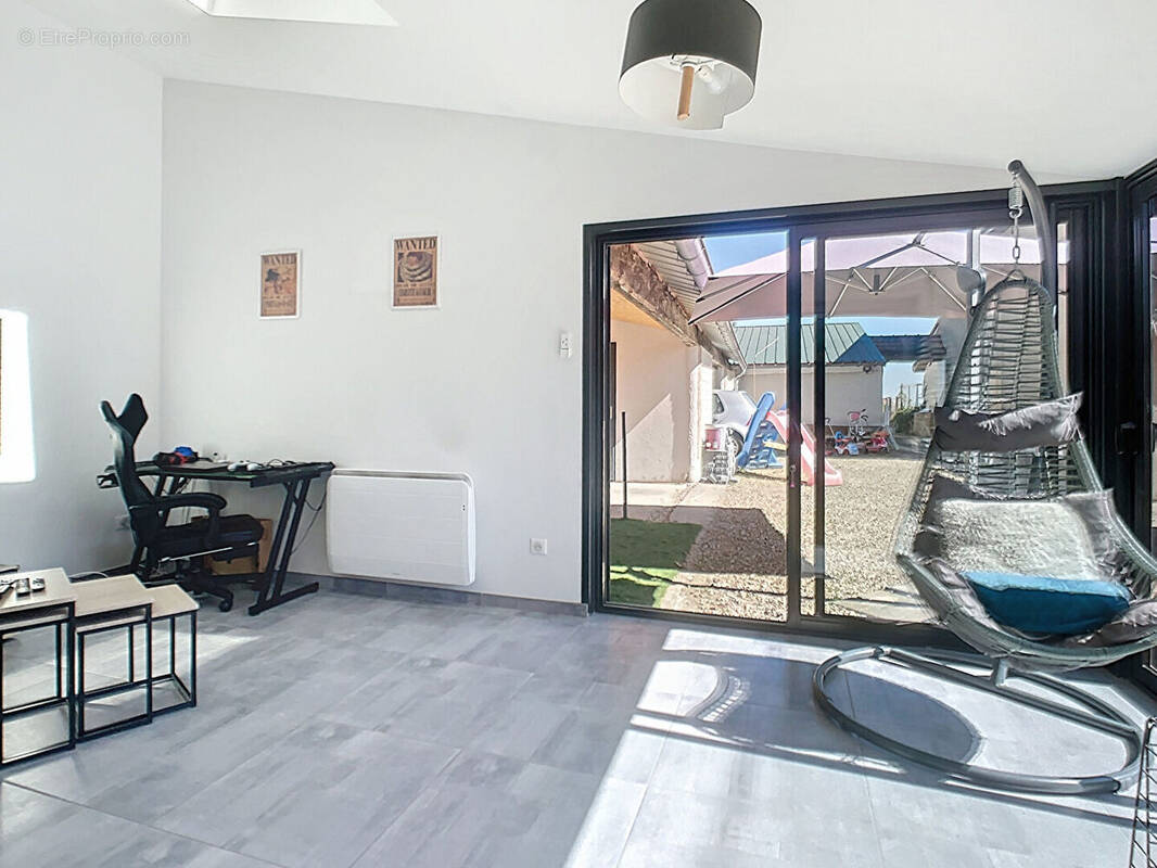Maison à ARNAS