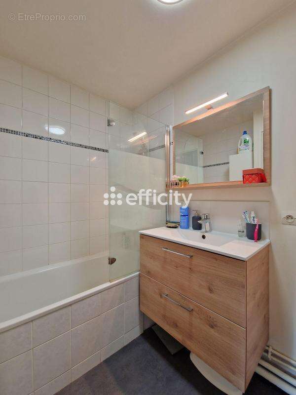 Appartement à ASNIERES-SUR-SEINE