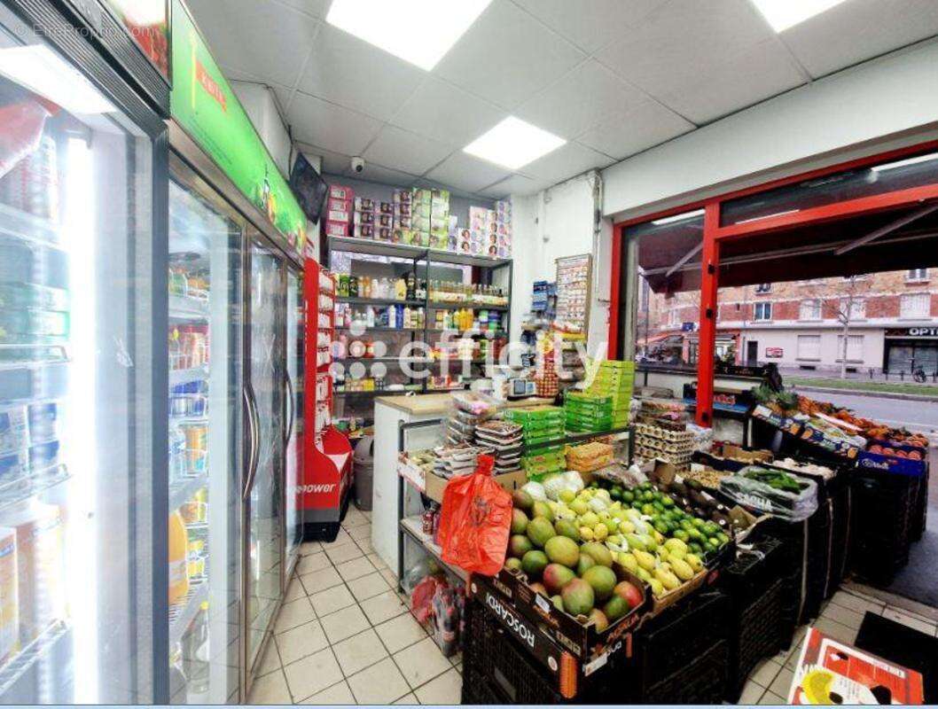 Commerce à PARIS-18E