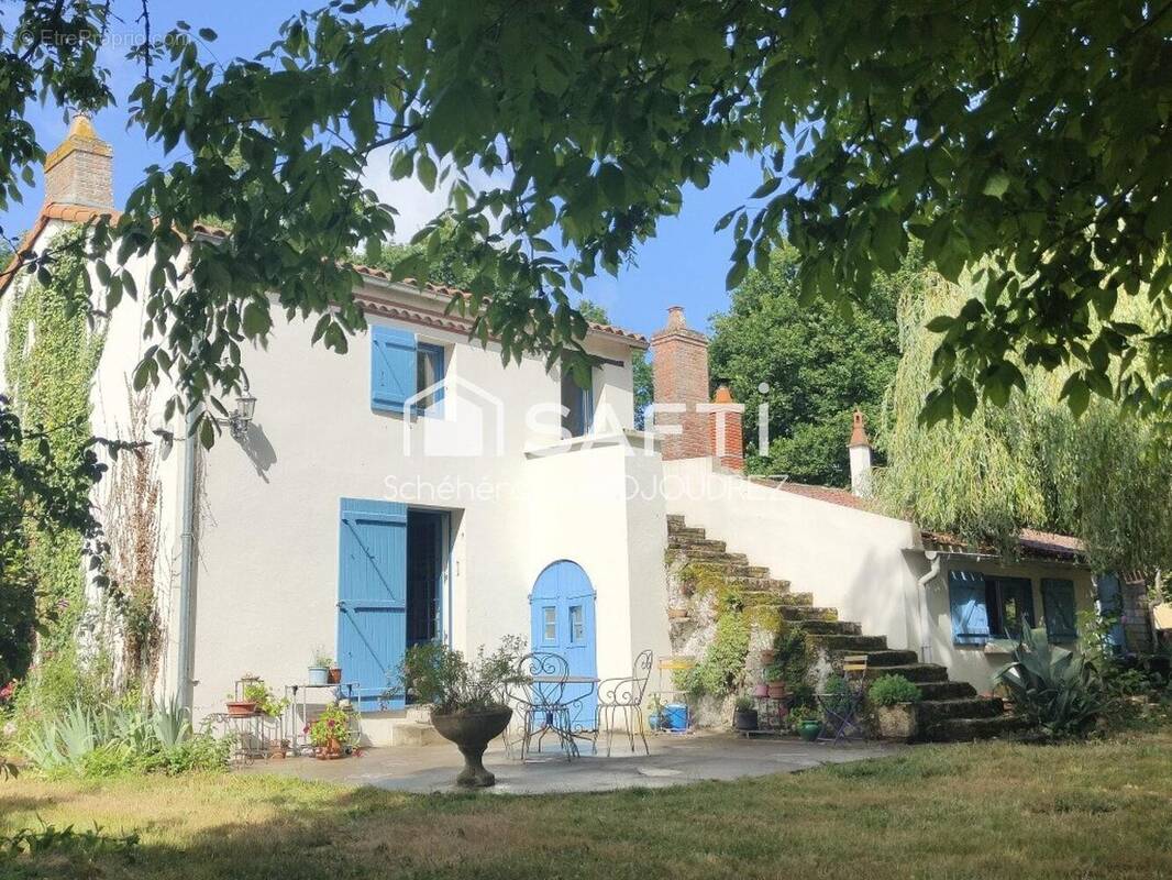 Photo 1 - Maison à MARTINET