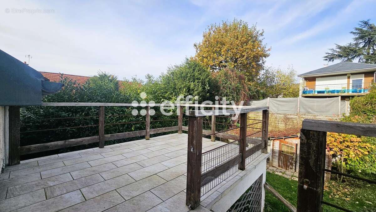 Appartement à DAMPMART