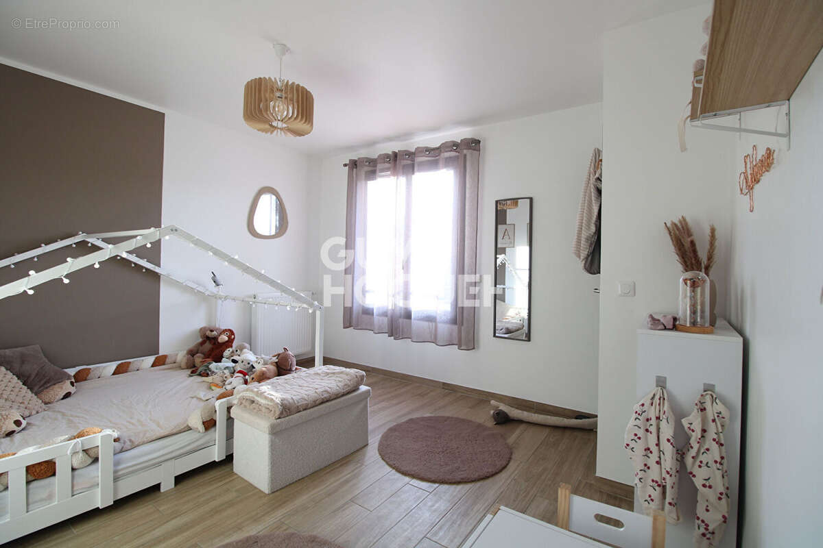 Maison à GRISY-SUISNES