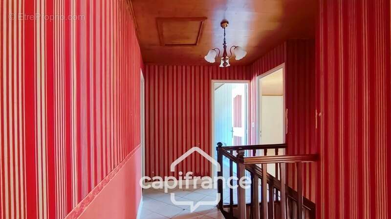 Maison type longère à Rénover  20 pièces  (47) - photo 27