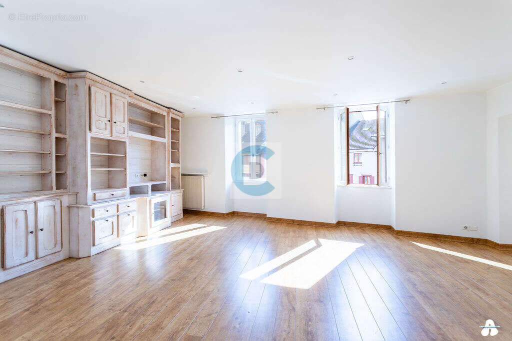 T4 Appartement Centre Bonneville  duplex 4 pièces 108 m2 (124 m2 utiles)   3 chambres   Parking couvert - photo 3