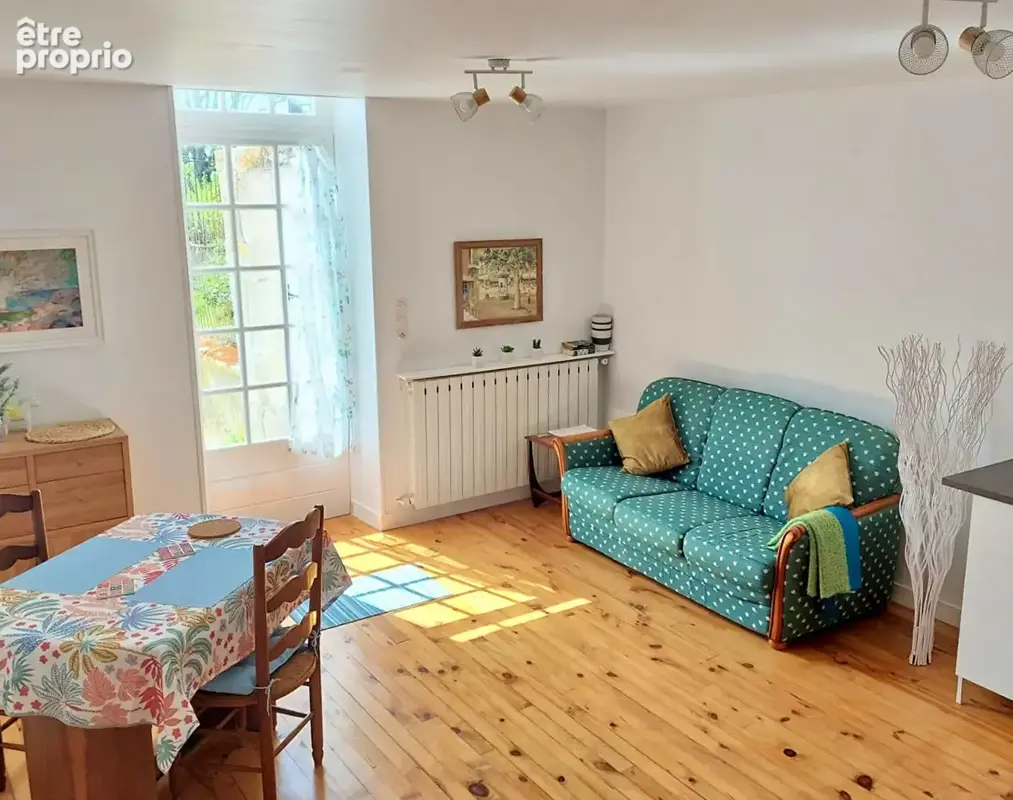 Elegante maison non-mitoyenne avec gîte, vaste dépendances, 2 km du centre ville - photo 16