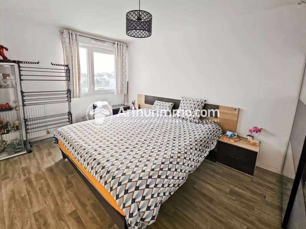 Appartement à SAINT-PIERRE-DU-PERRAY