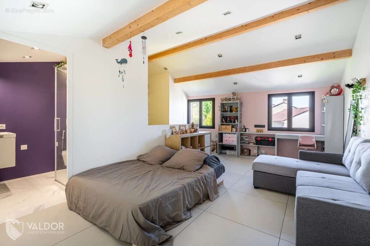 Maison de ville avec deux terrasses et garage - photo 4
