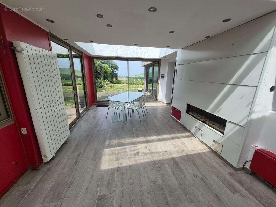 Maison Escalles 8 pièce(s) 228 m2 - photo 3