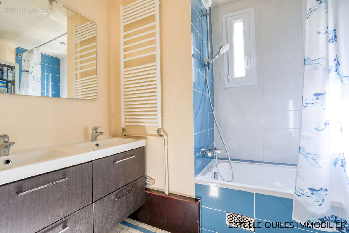 Appartement à VERSAILLES