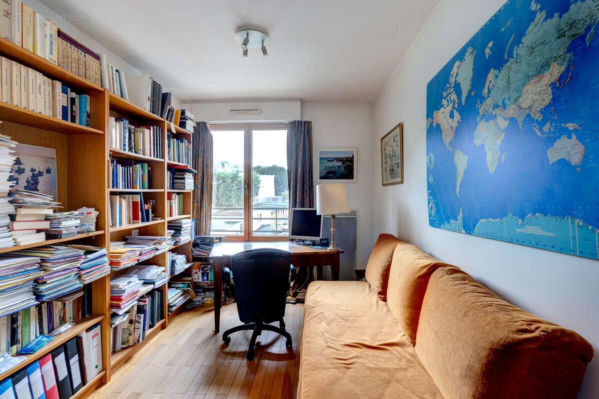 Appartement à VILLE-D'AVRAY