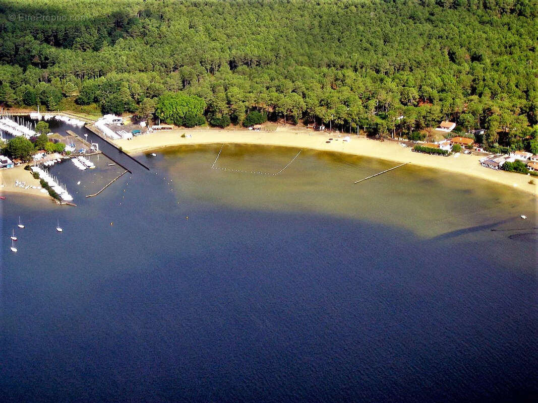 Terrain à LA TESTE-DE-BUCH