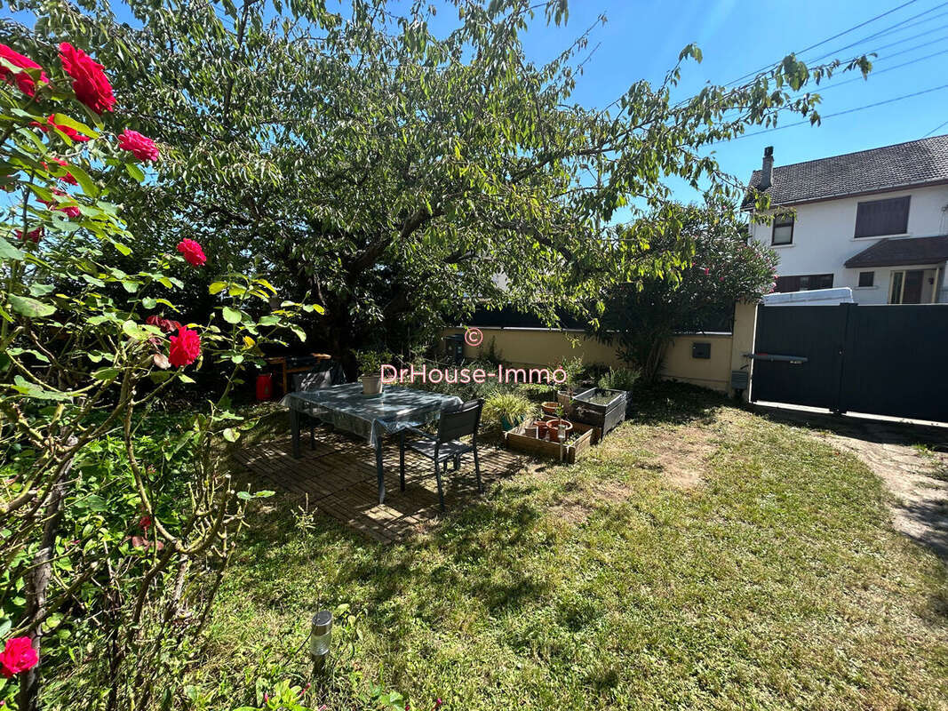 Maison à MANTES-LA-VILLE