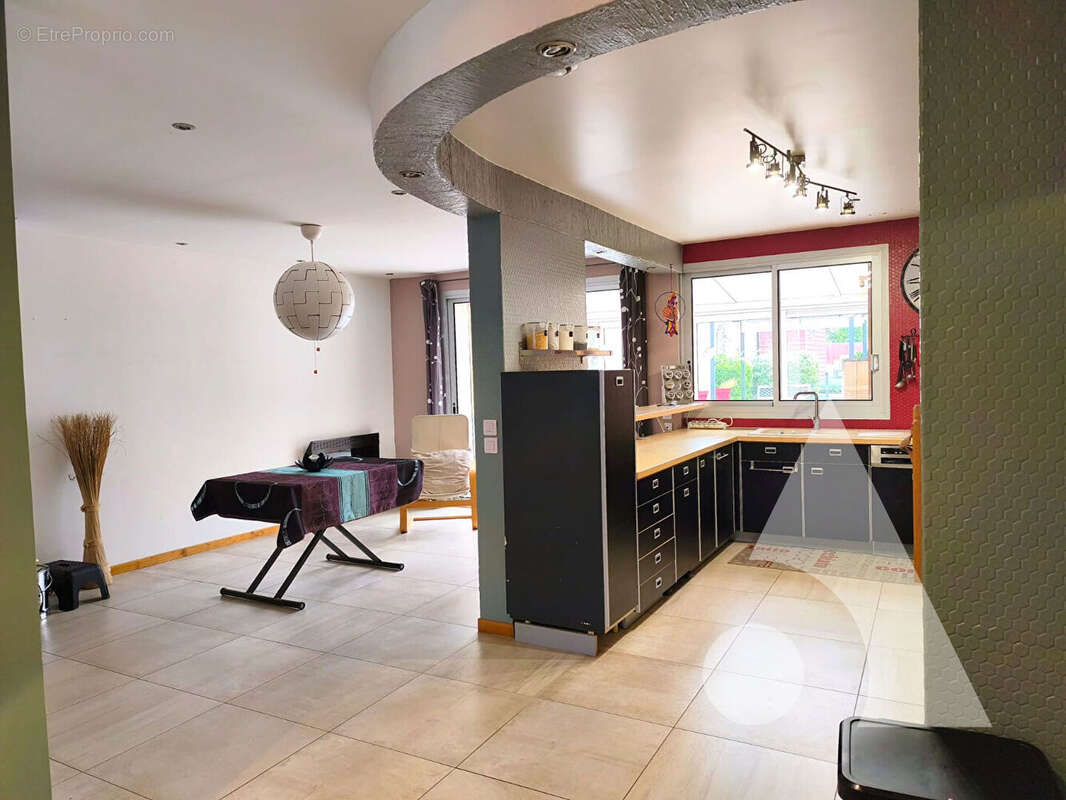 Maison à CREPY-EN-VALOIS