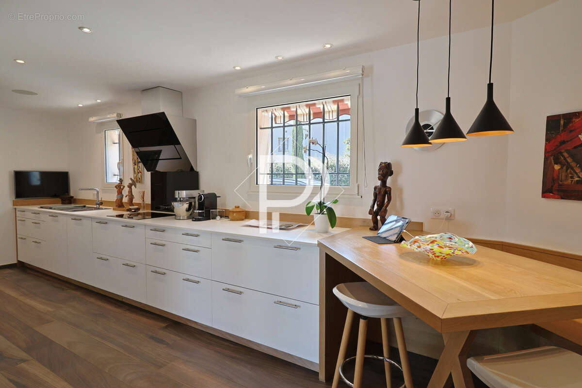 Maison à PLAN-DE-LA-TOUR