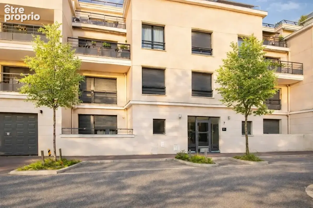 Appartement à SAINT-MAUR-DES-FOSSES