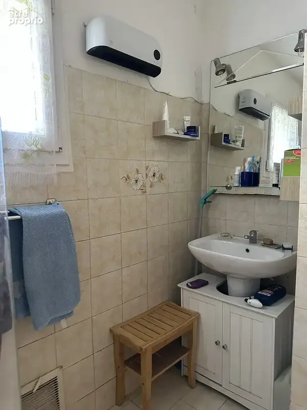 Jolie Maison avec dépendances et terrain - photo 13