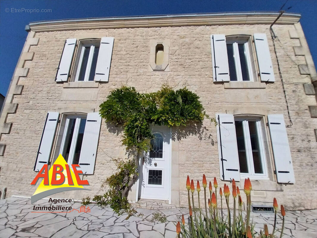 Photo 1 - Maison à NIORT