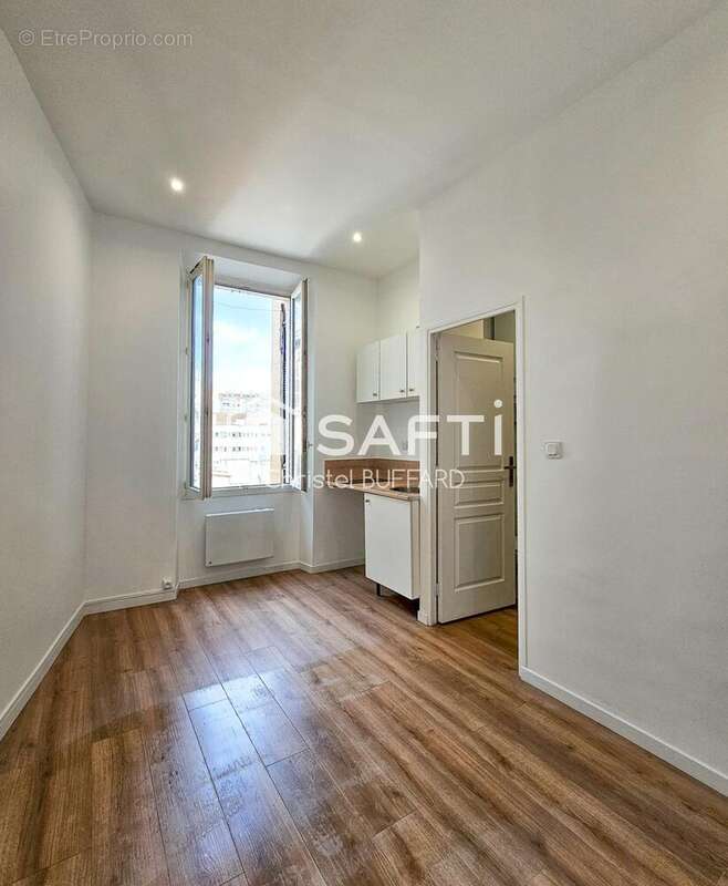 Photo 3 - Appartement à MARSEILLE-3E