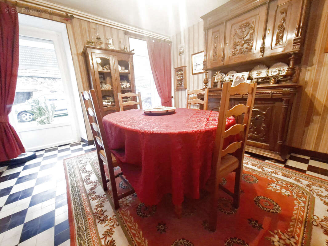 Maison à QUINEVILLE