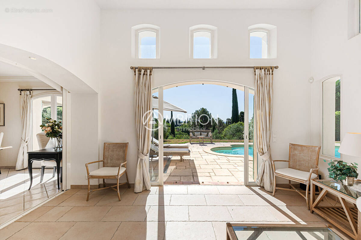 Maison à PEYMEINADE