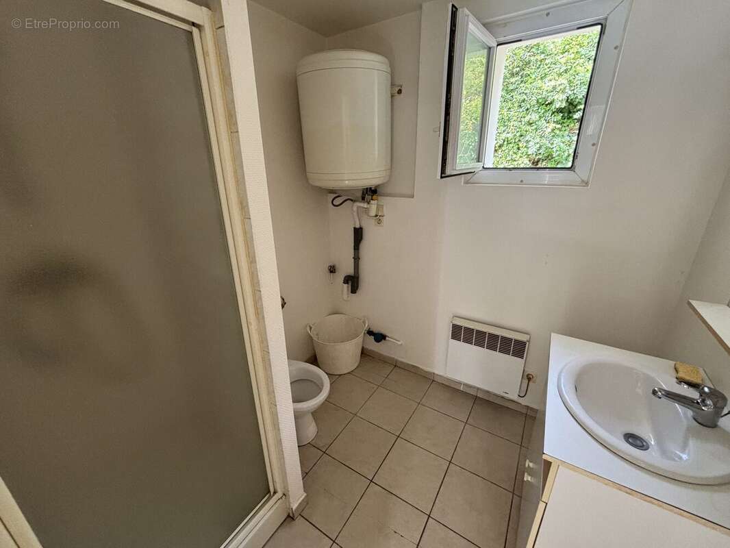 Appartement 100 m² à Bohars  - photo 8