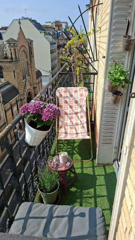 Appartement à PARIS-17E