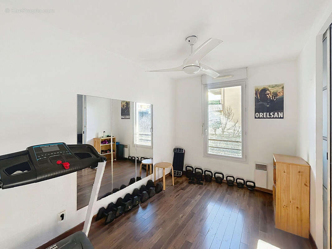 Appartement à MARSEILLE-14E