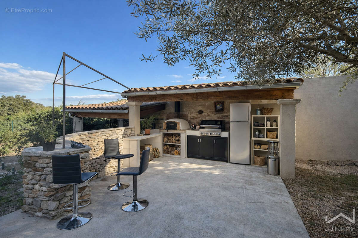 Maison à BIDON